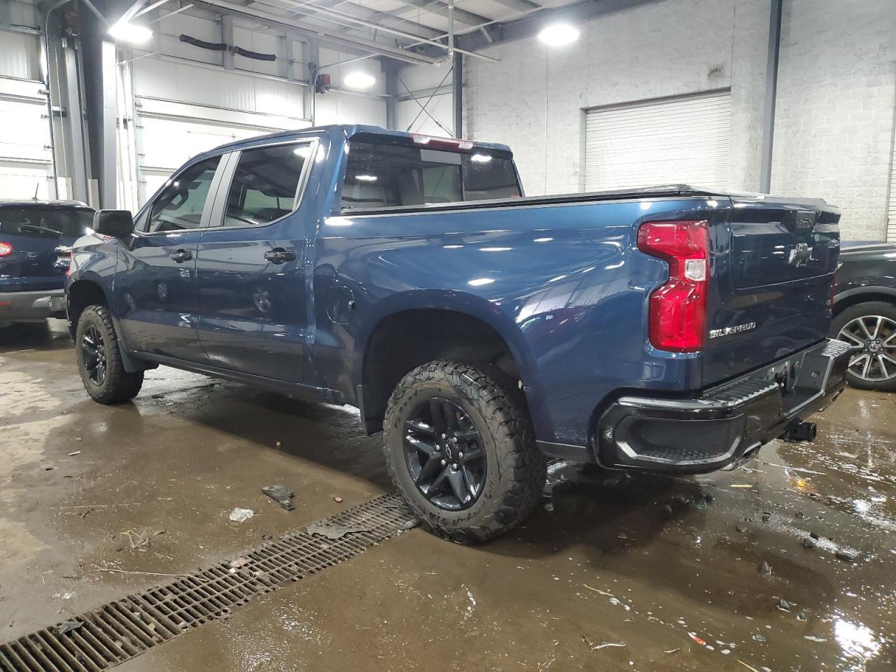 2021 CHEVROLET SILVERADO - Фото 2