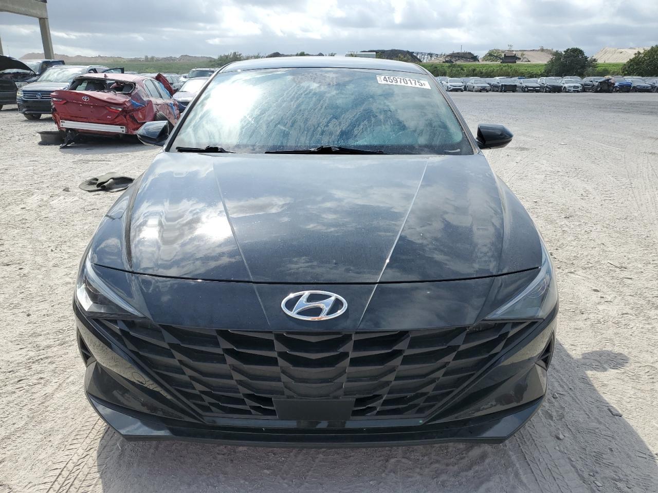 2022 HYUNDAI ELANTRA SE - Фото 5