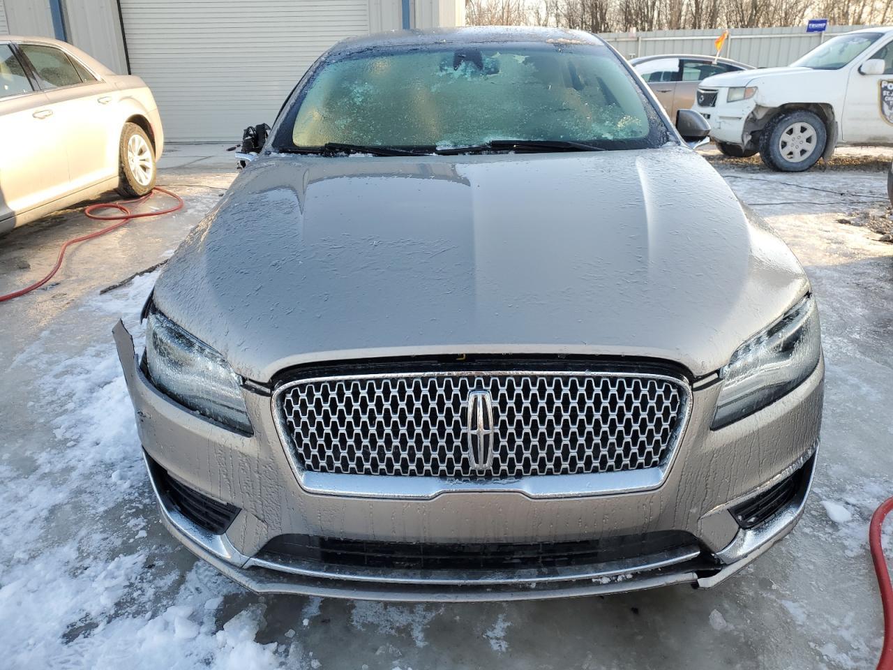 2019 LINCOLN MKZ RESERV - Image 5