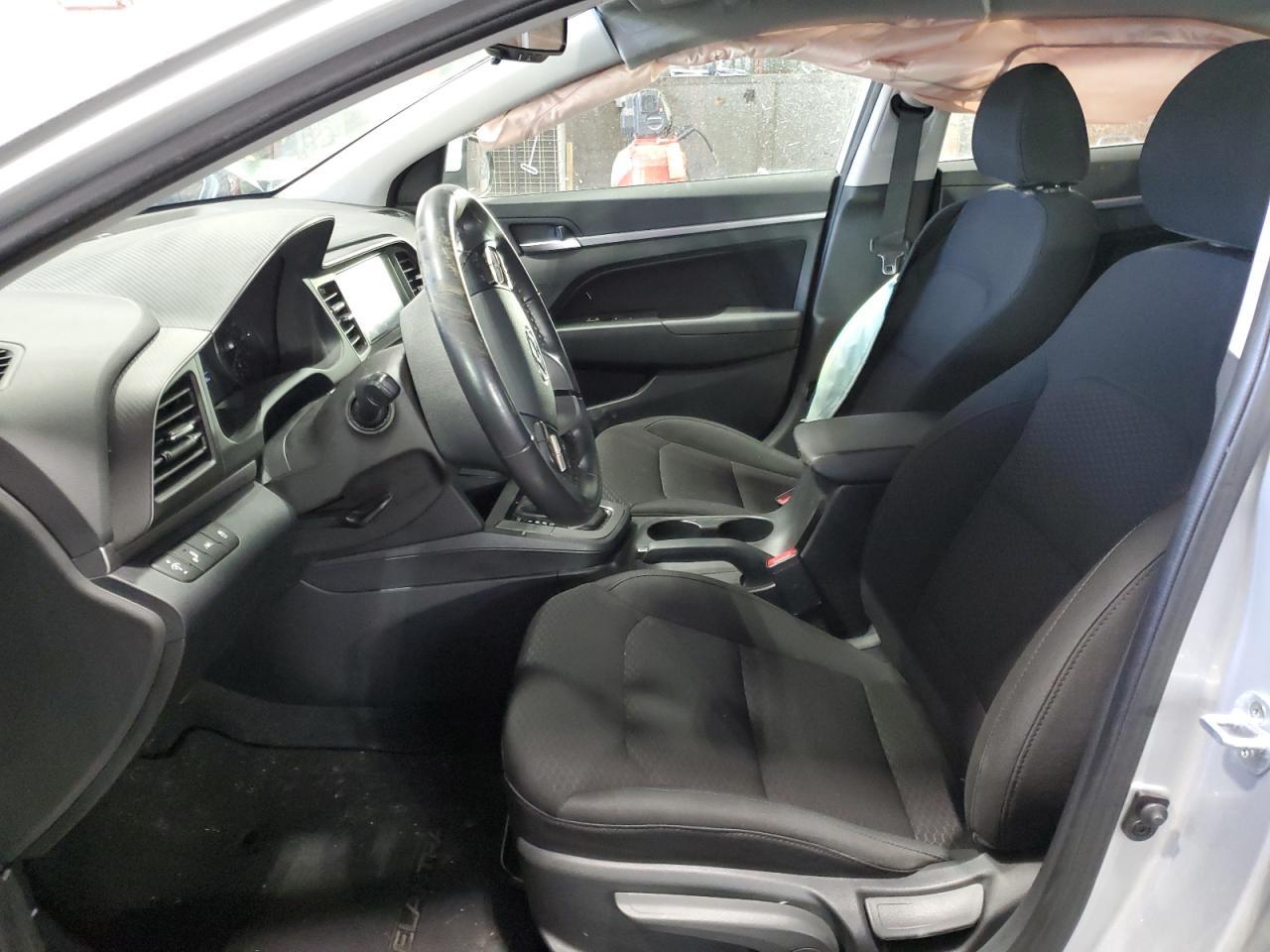 2019 HYUNDAI ELANTRA SE - Image 7