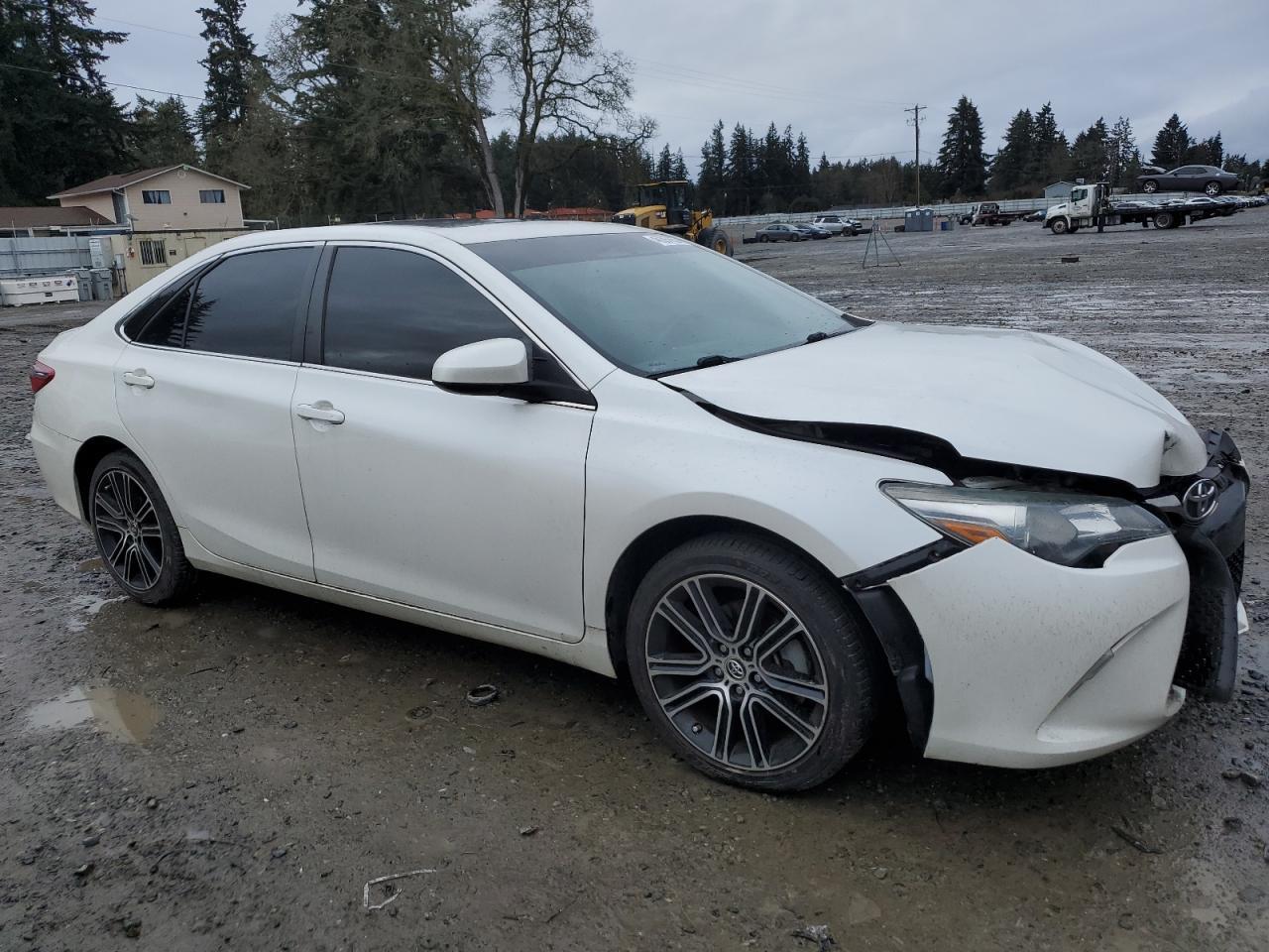 2016 TOYOTA CAMRY LE - Image 4