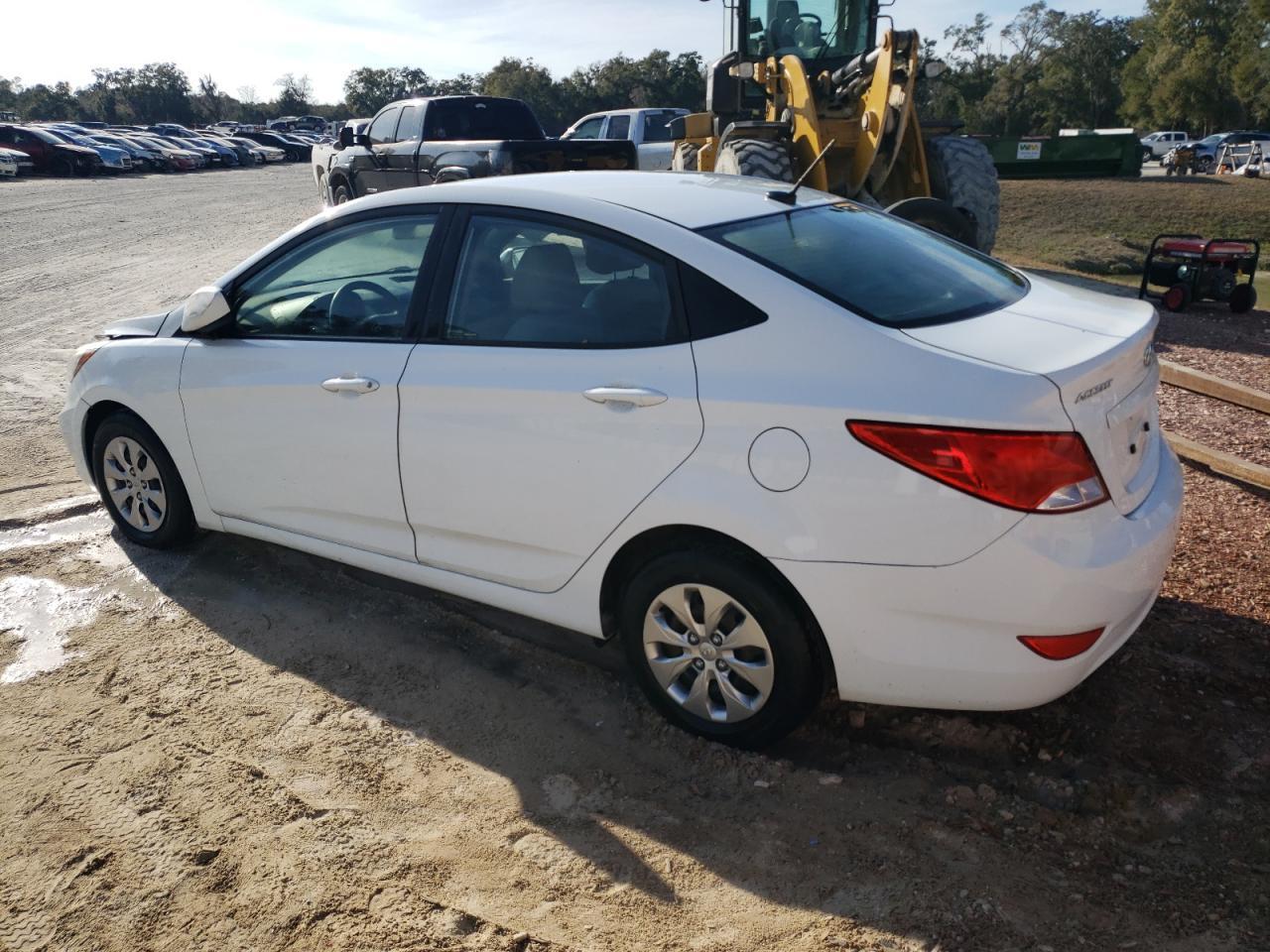 2017 HYUNDAI ACCENT SE - Image 2