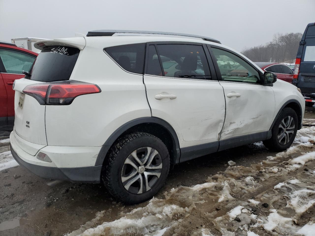 2017 TOYOTA RAV4 LE - Image 3