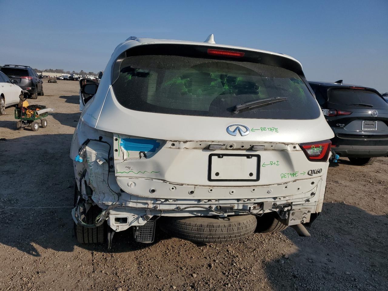 2019 INFINITI QX60 LUXE - Image 6