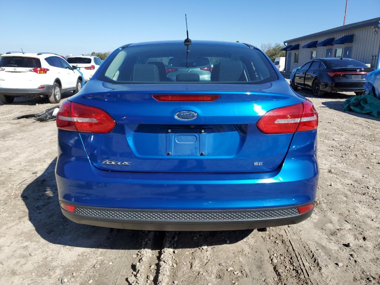 2018 FORD FOCUS SE - Image 6