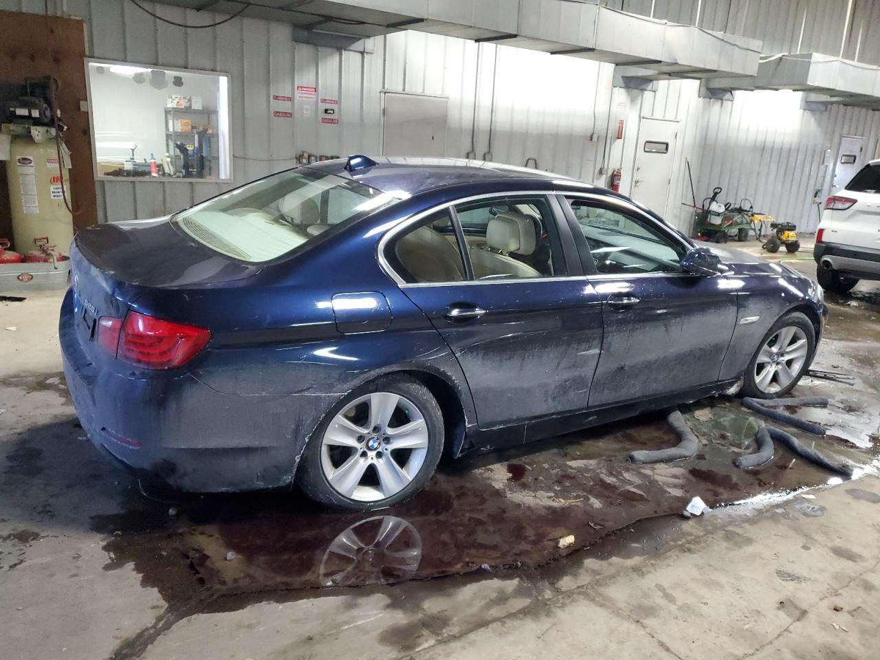 2013 BMW 528 XI - Фото 3