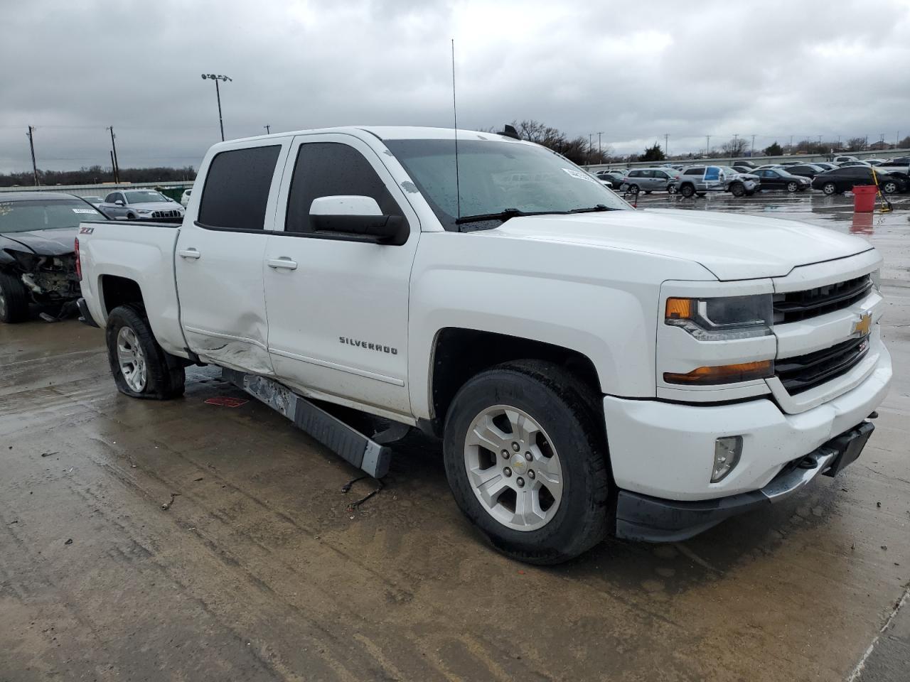 2016 CHEVROLET SILVERADO - Image 4