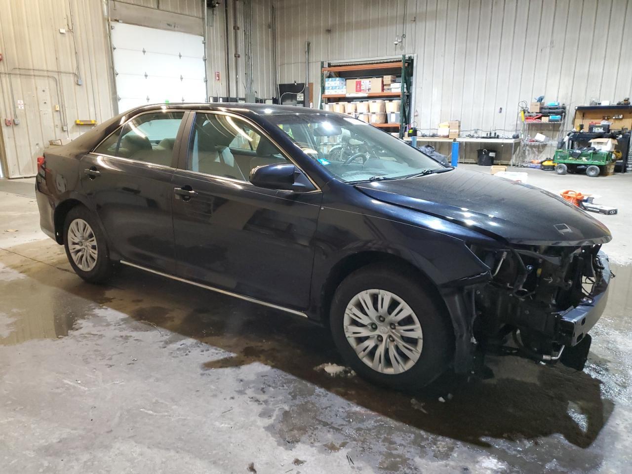 2014 TOYOTA CAMRY L - Фото 4