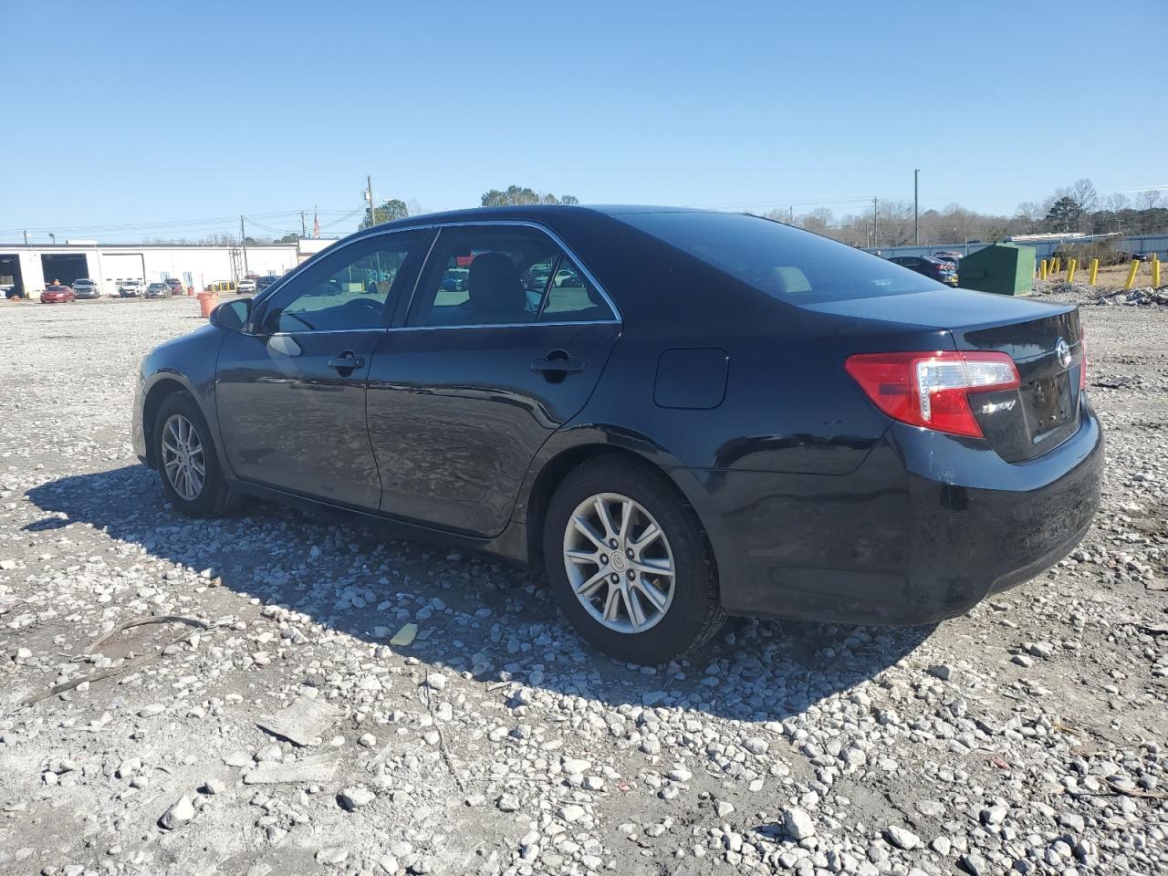 2014 TOYOTA CAMRY L - Image 2