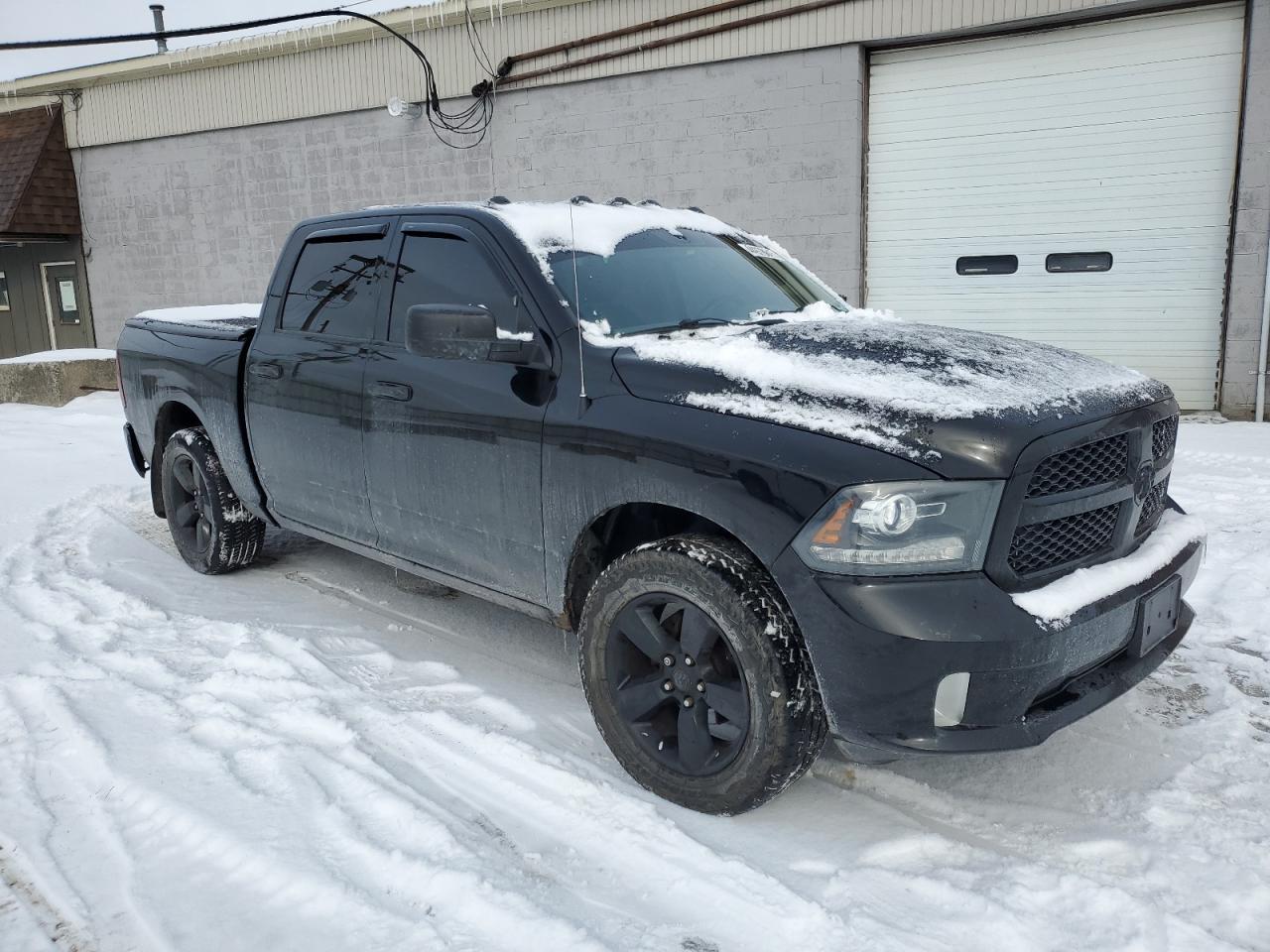 2014 RAM 1500 ST - Image 4