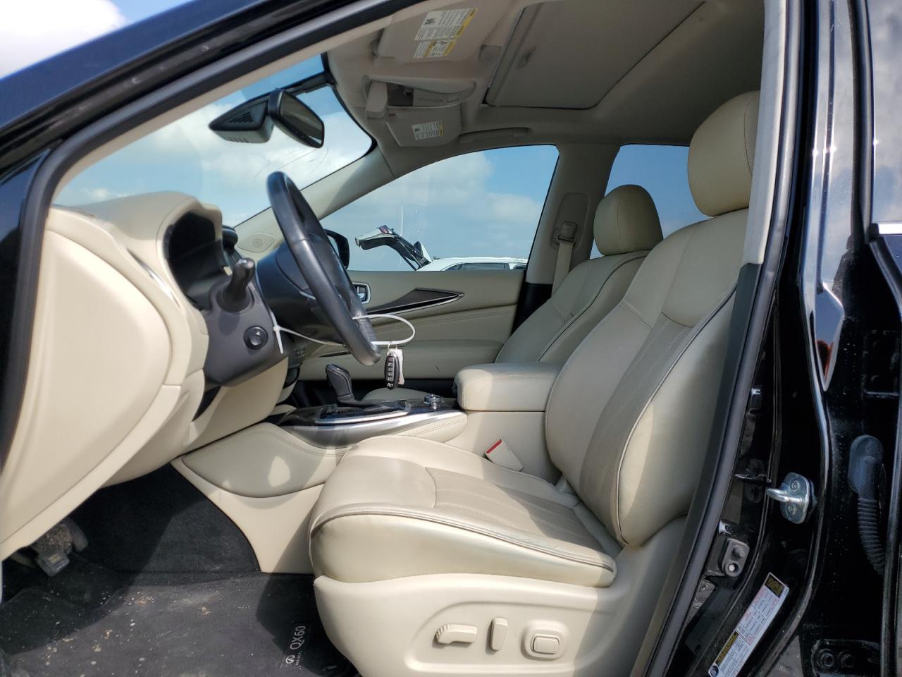 2019 INFINITI QX60 LUXE - Image 7
