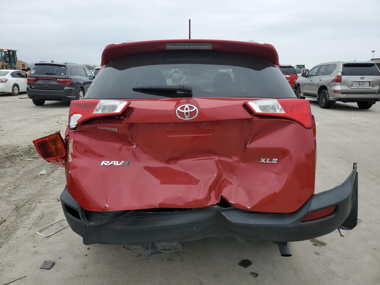 2015 TOYOTA RAV4 XLE - Фото 6