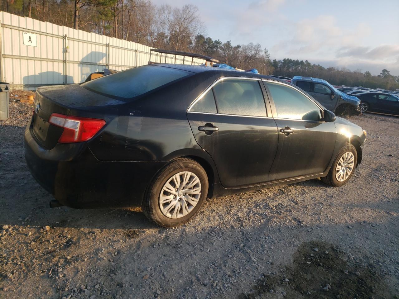 2012 TOYOTA CAMRY BASE - Фото 3
