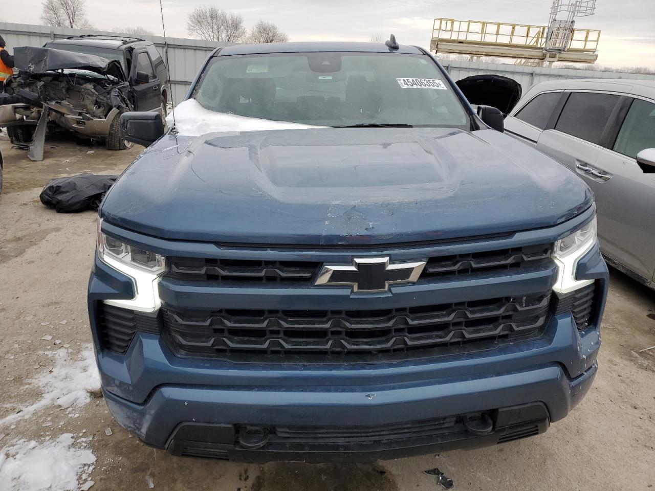2024 CHEVROLET SILVERADO - Image 5