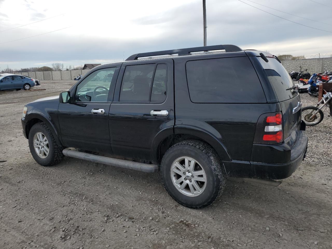 2010 FORD EXPLORER X - Image 2