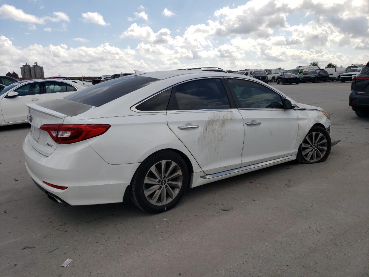 2017 HYUNDAI SONATA SPO - Image 3