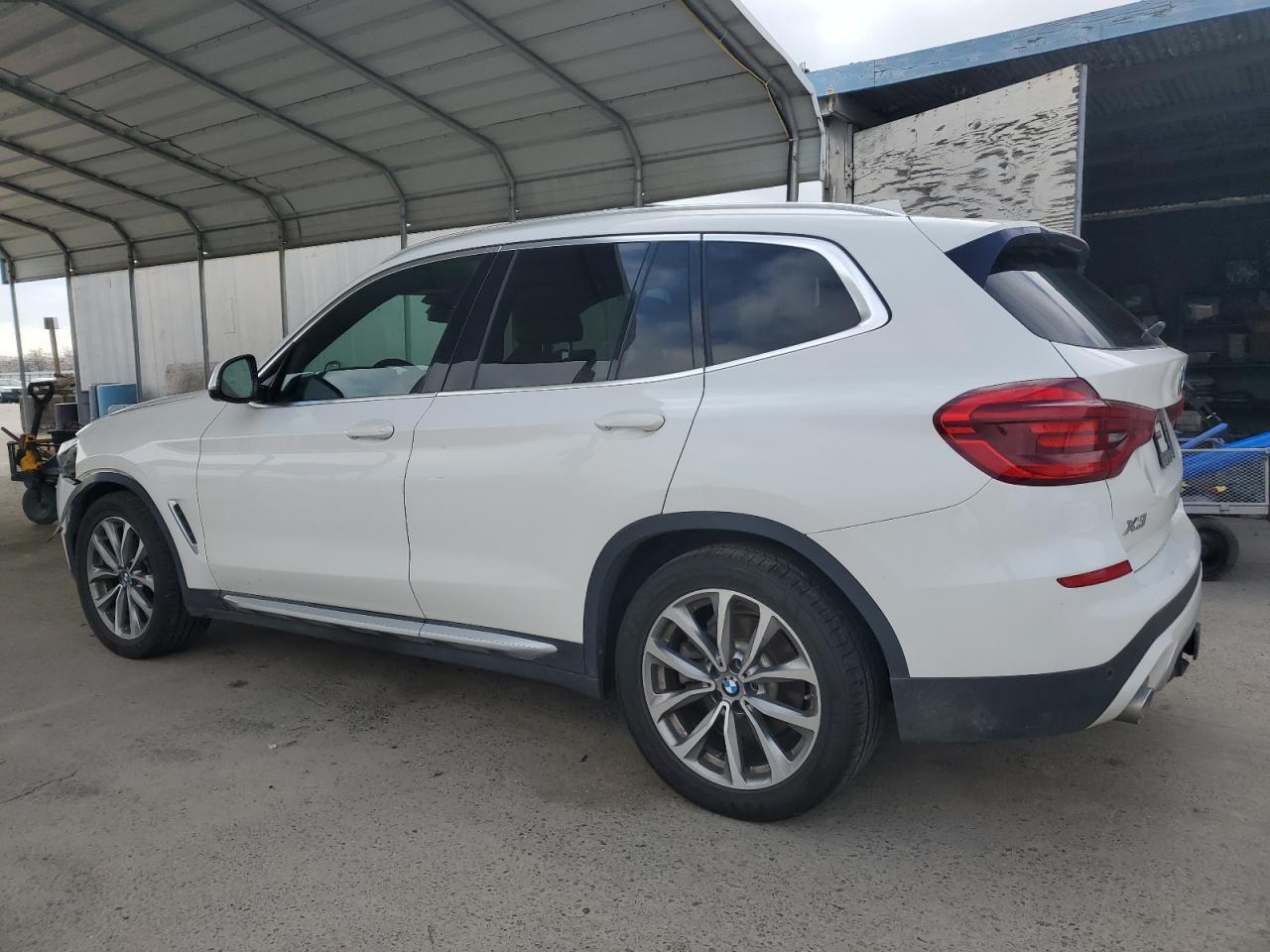 2019 BMW X3 XDRIVE3 - Фото 2