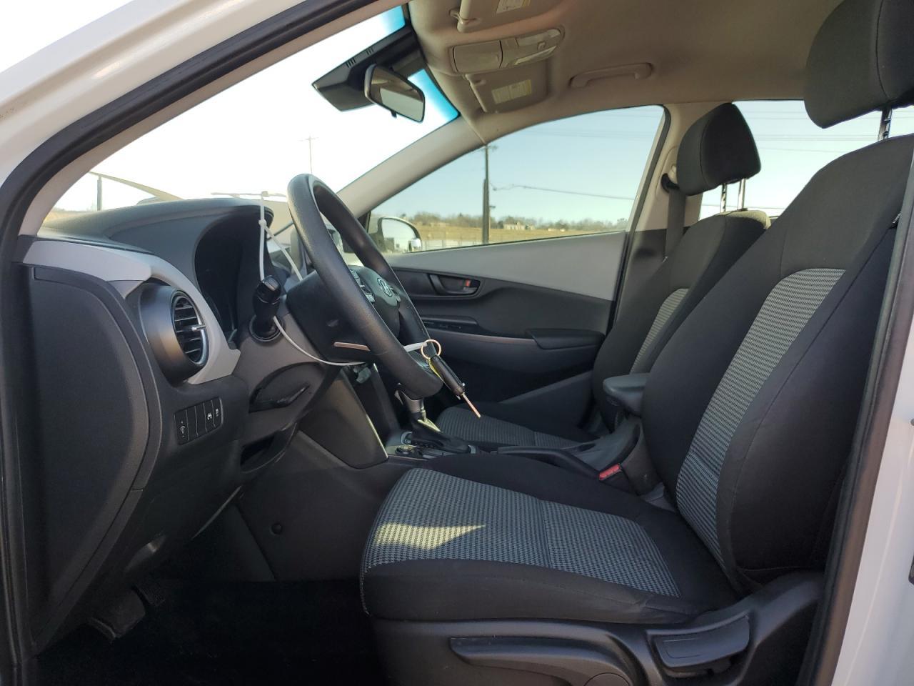 2020 HYUNDAI KONA SE - Image 7
