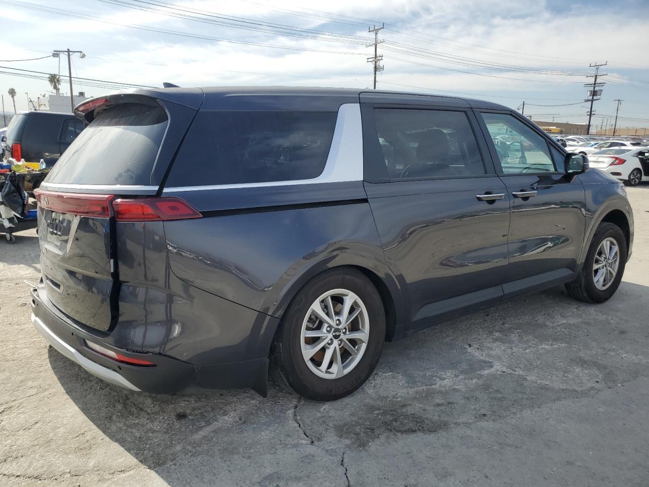 2024 KIA CARNIVAL L - Фото 3