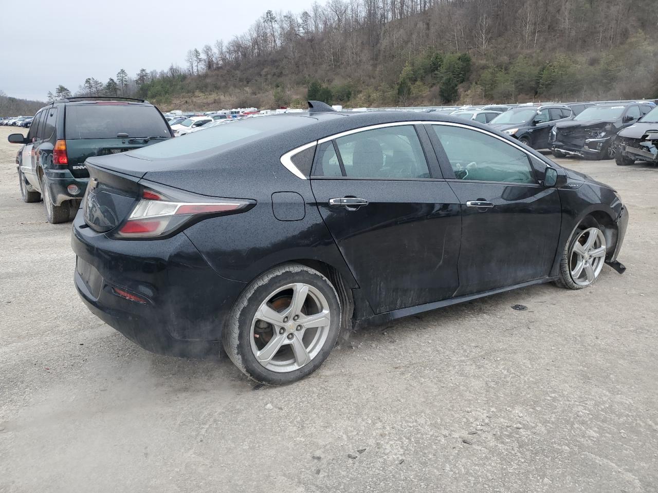2017 CHEVROLET VOLT LT - Image 3
