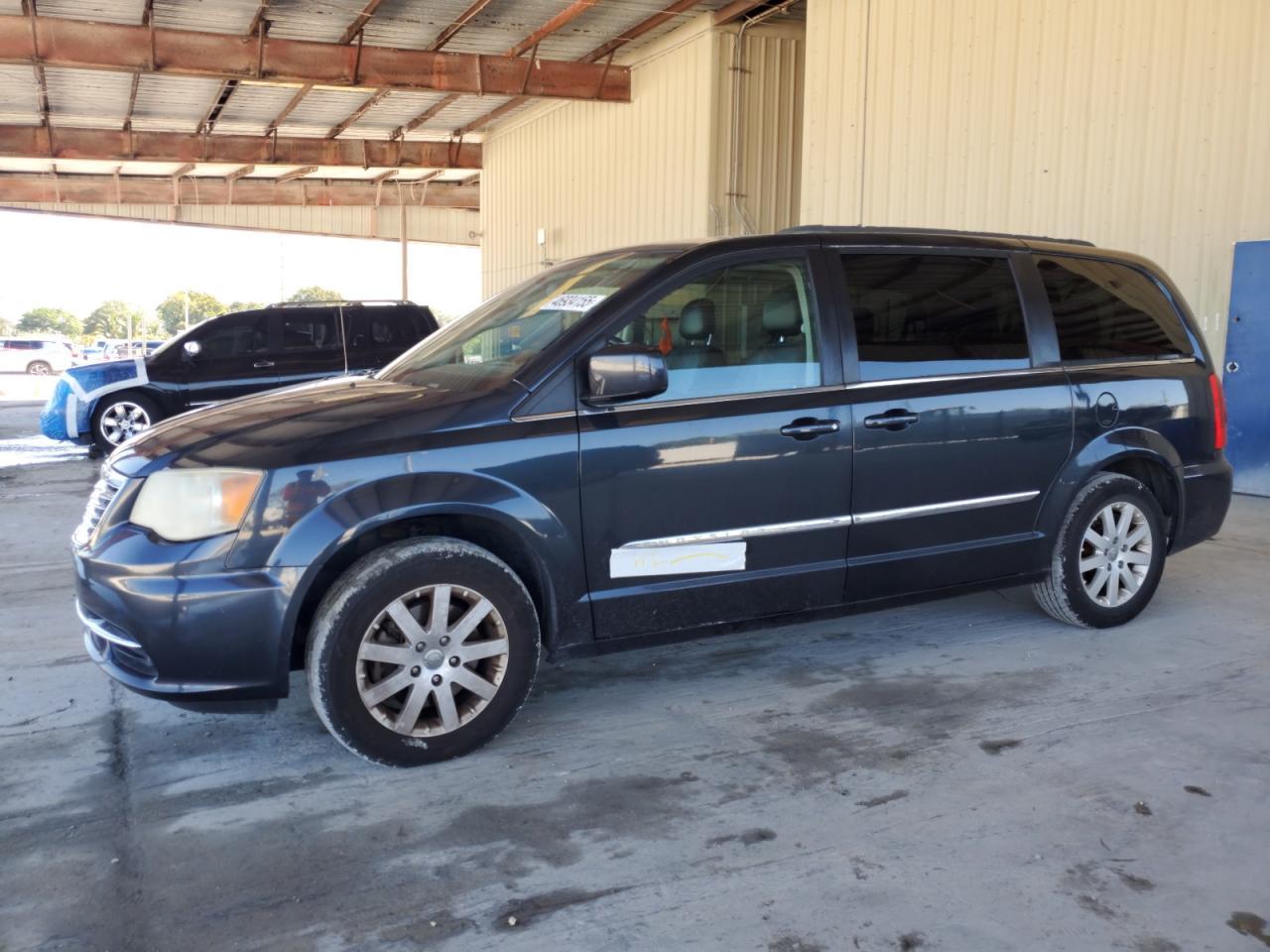 2014 CHRYSLER TOWN & COU