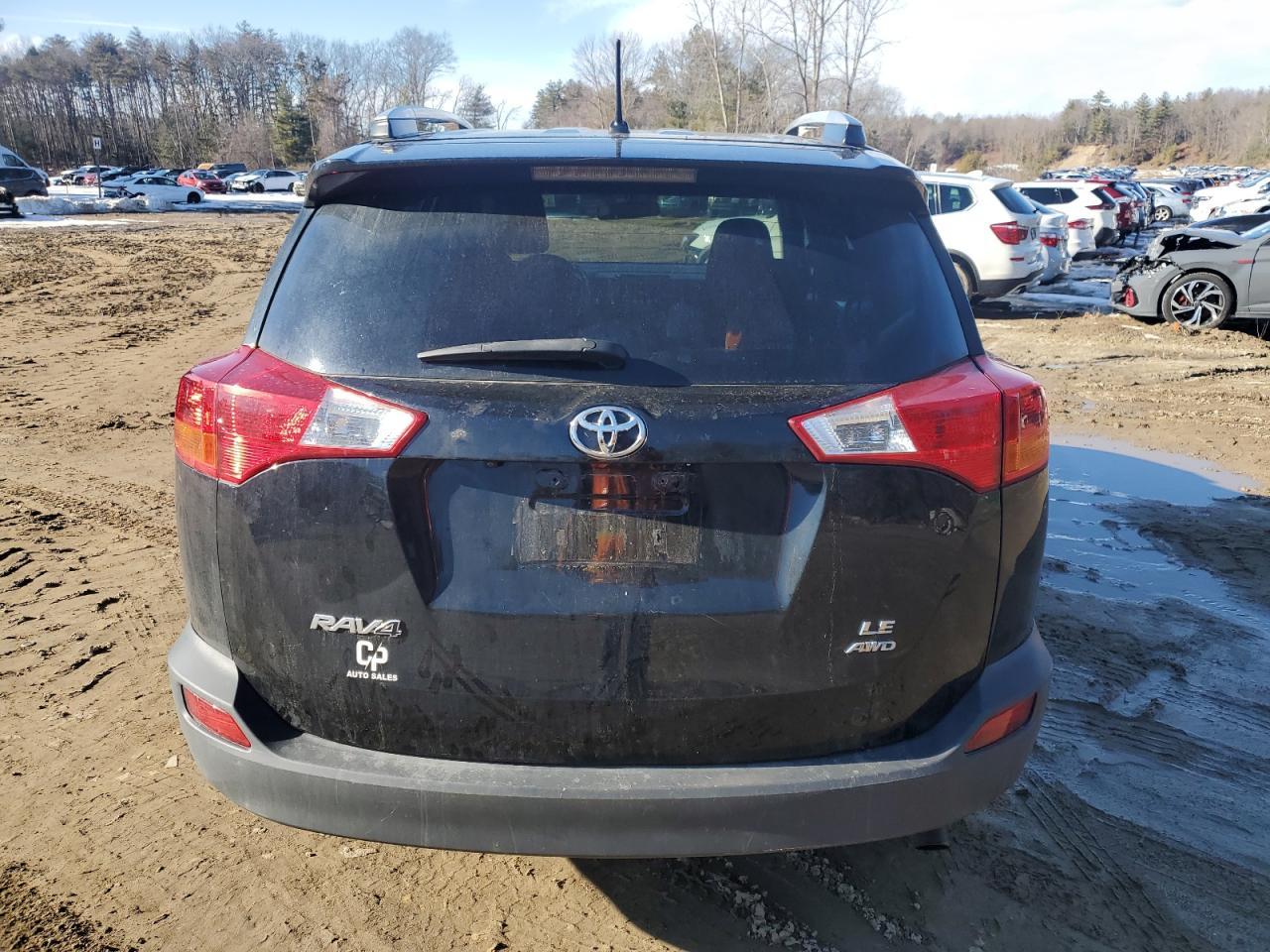2014 TOYOTA RAV4 LE - Фото 6