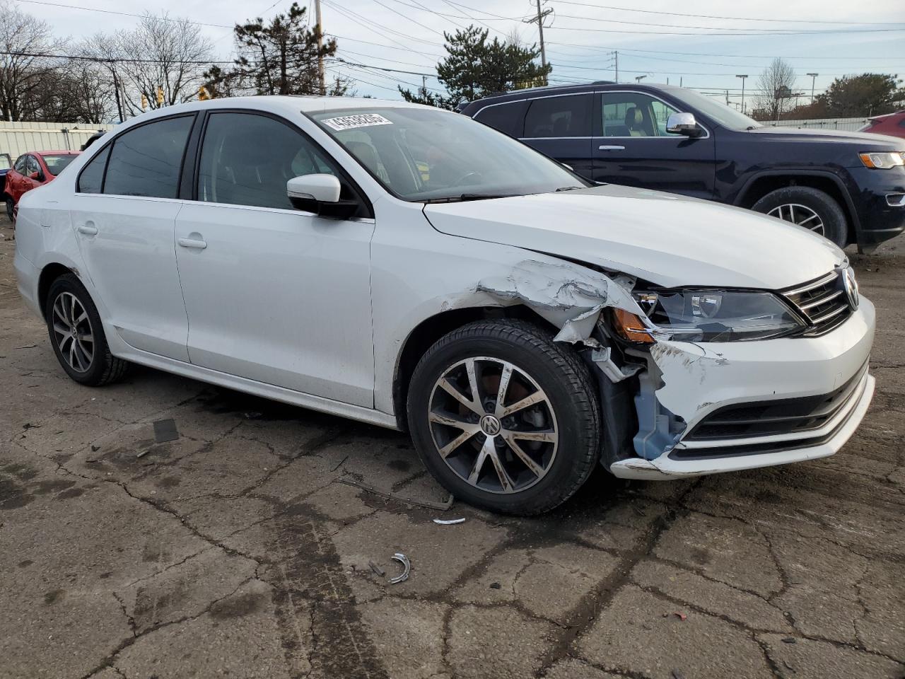 2017 VOLKSWAGEN JETTA SE - Image 4