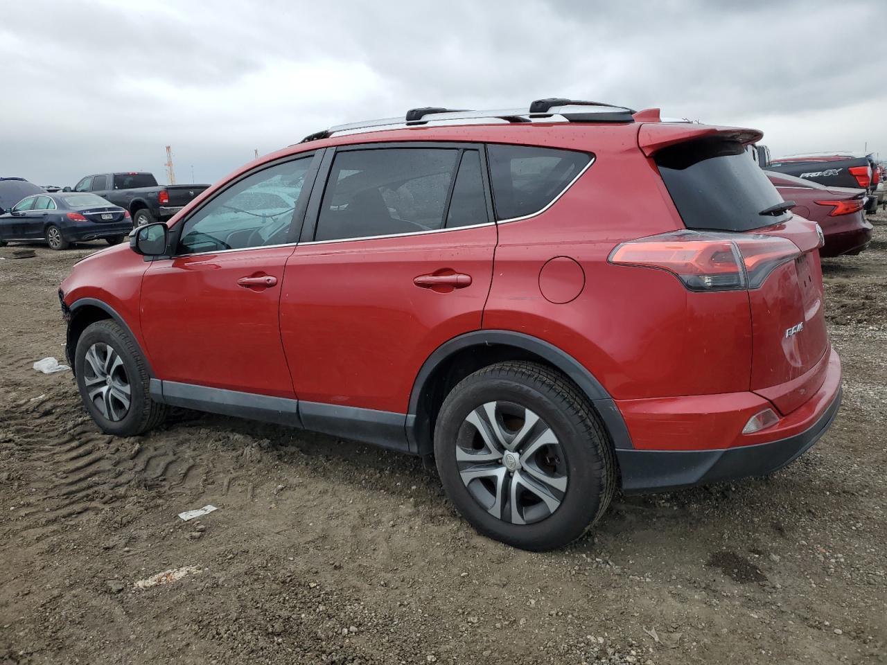 2016 TOYOTA RAV4 LE - Фото 2