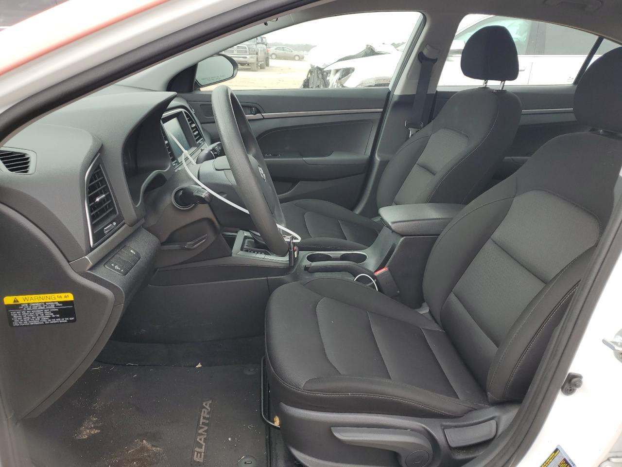 2018 HYUNDAI ELANTRA SE - Image 7