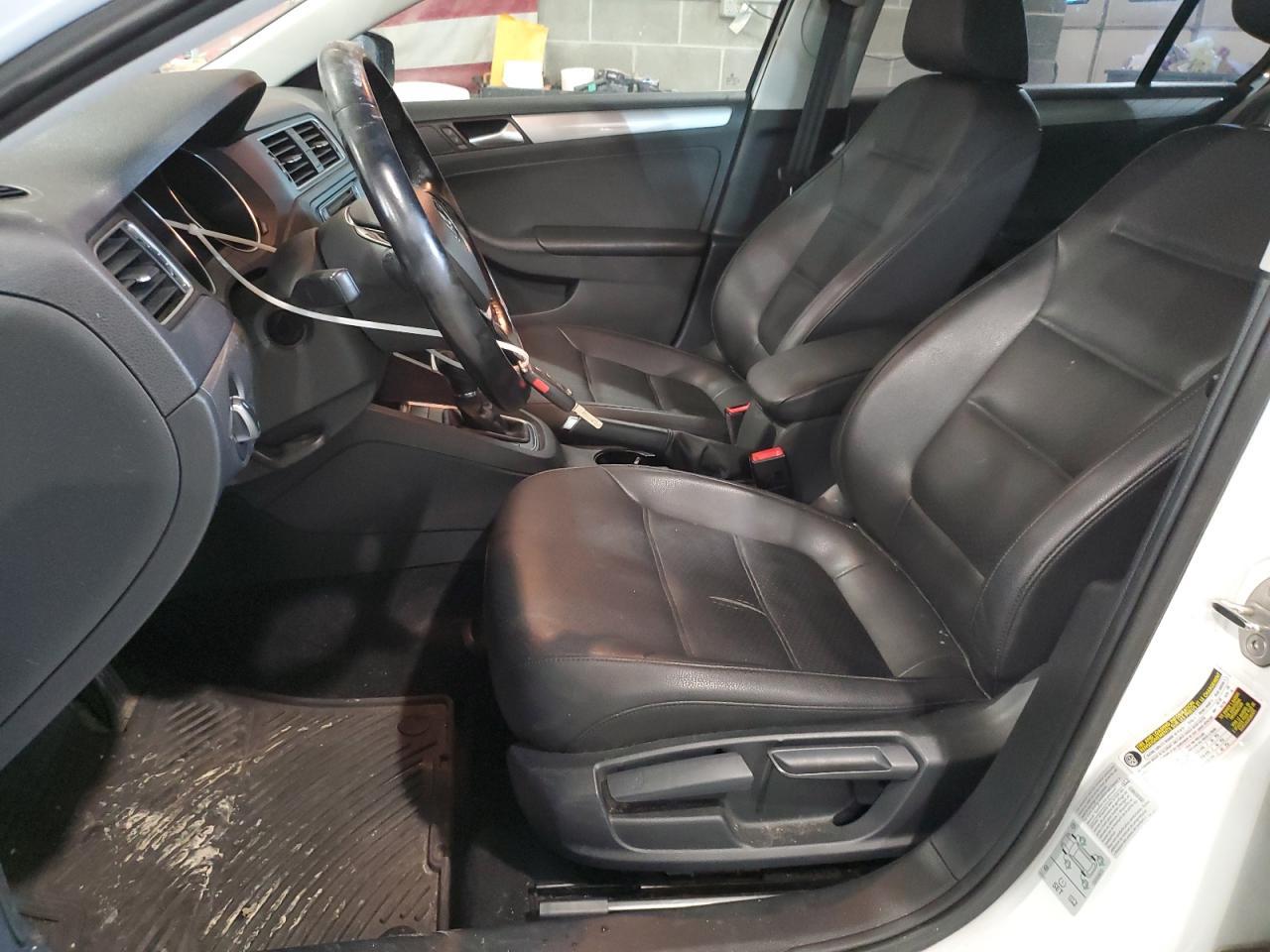 2017 VOLKSWAGEN JETTA SE - Image 7