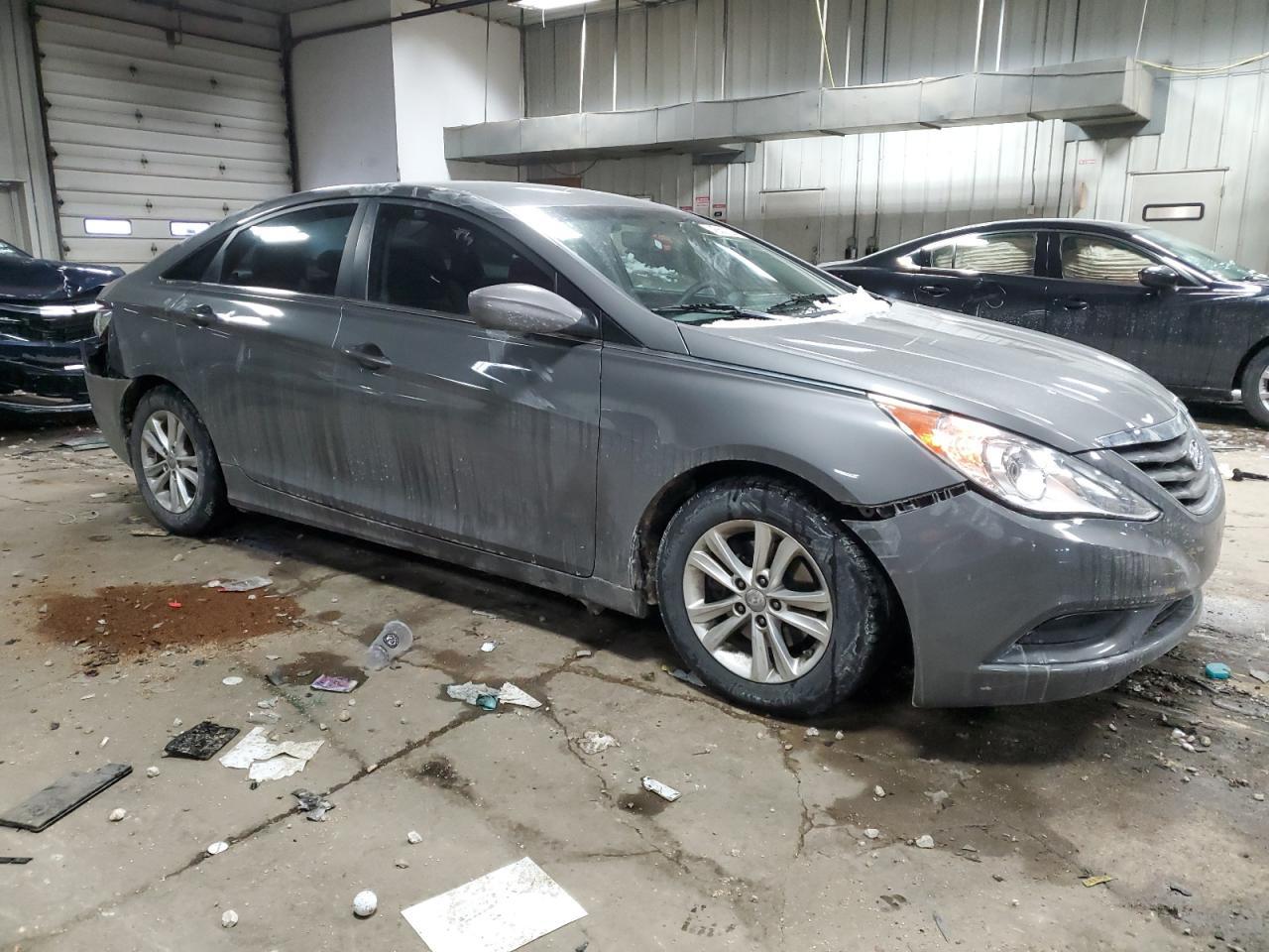 2011 HYUNDAI SONATA GLS - Image 4