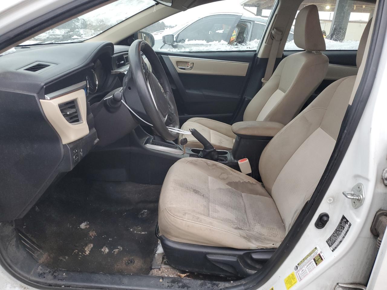2015 TOYOTA COROLLA L - Фото 7