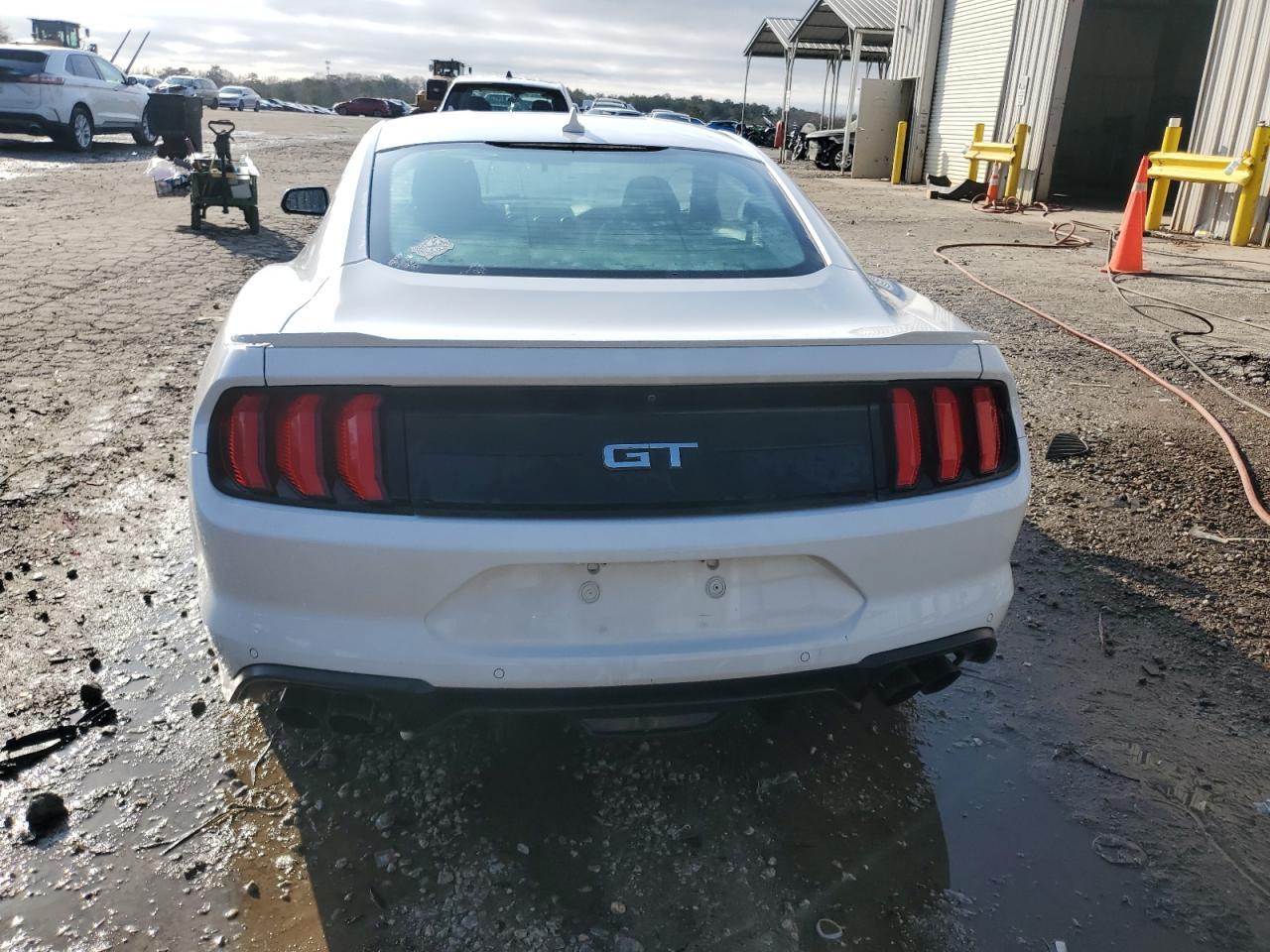 2021 FORD MUSTANG GT - Фото 6