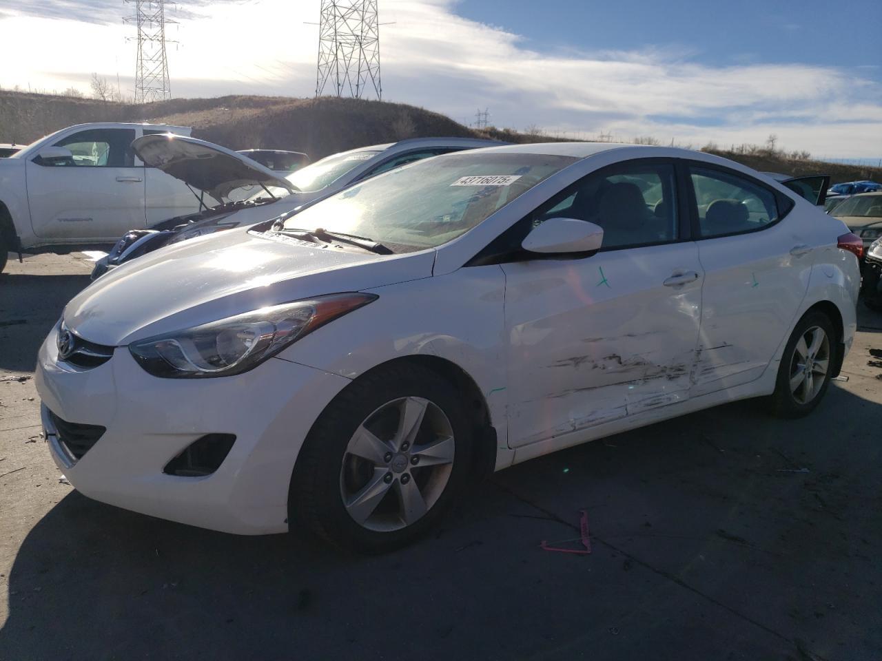 2013 HYUNDAI ELANTRA GL