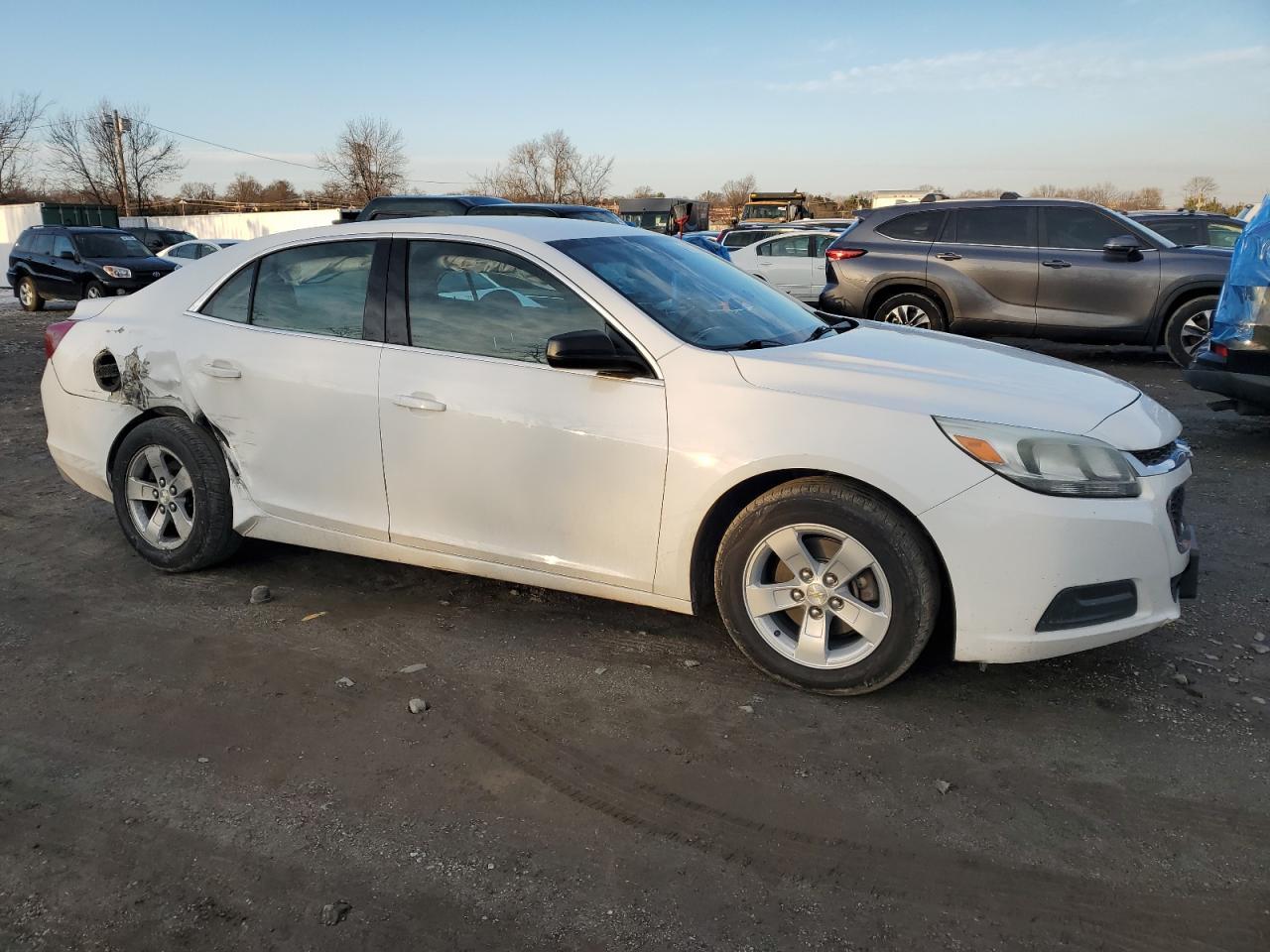 2015 CHEVROLET MALIBU LS - Фото 4