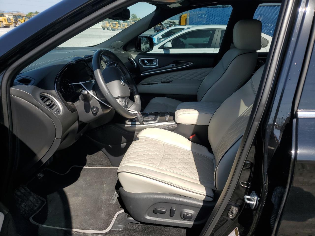 2019 INFINITI QX60 LUXE - Image 7