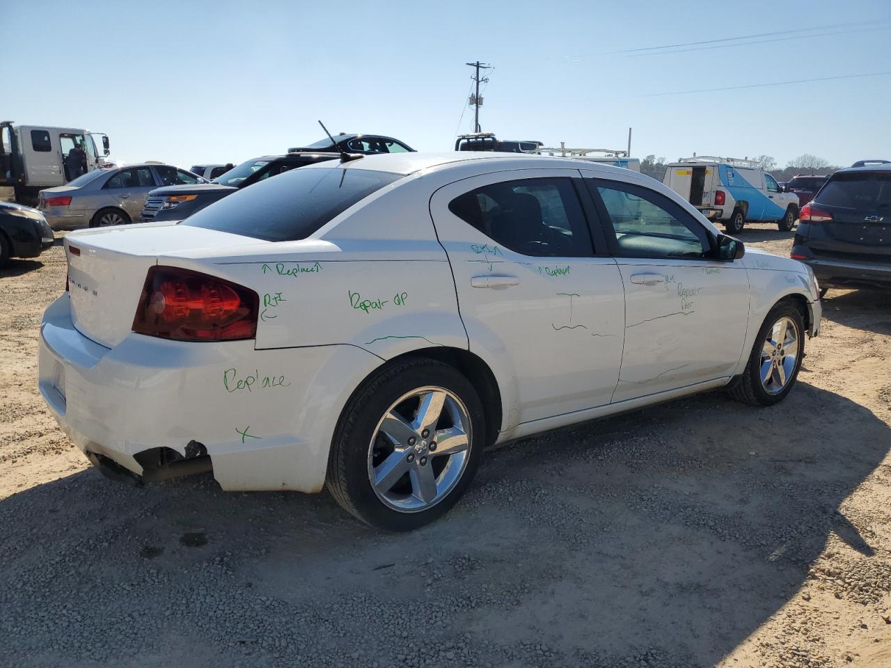 2014 DODGE AVENGER SE - Image 3