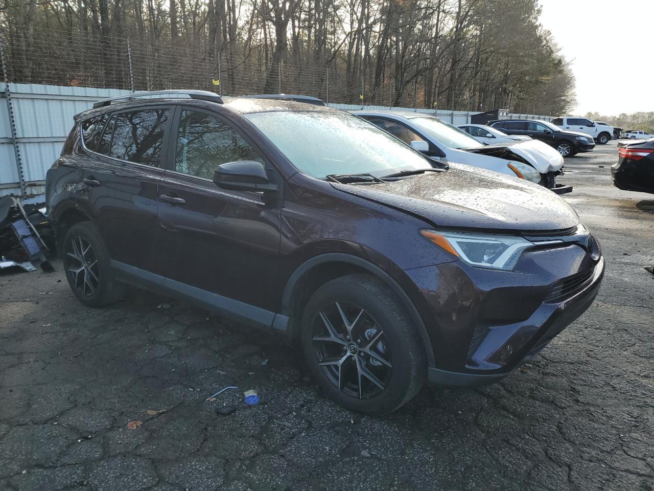 2017 TOYOTA RAV4 LE - Image 4