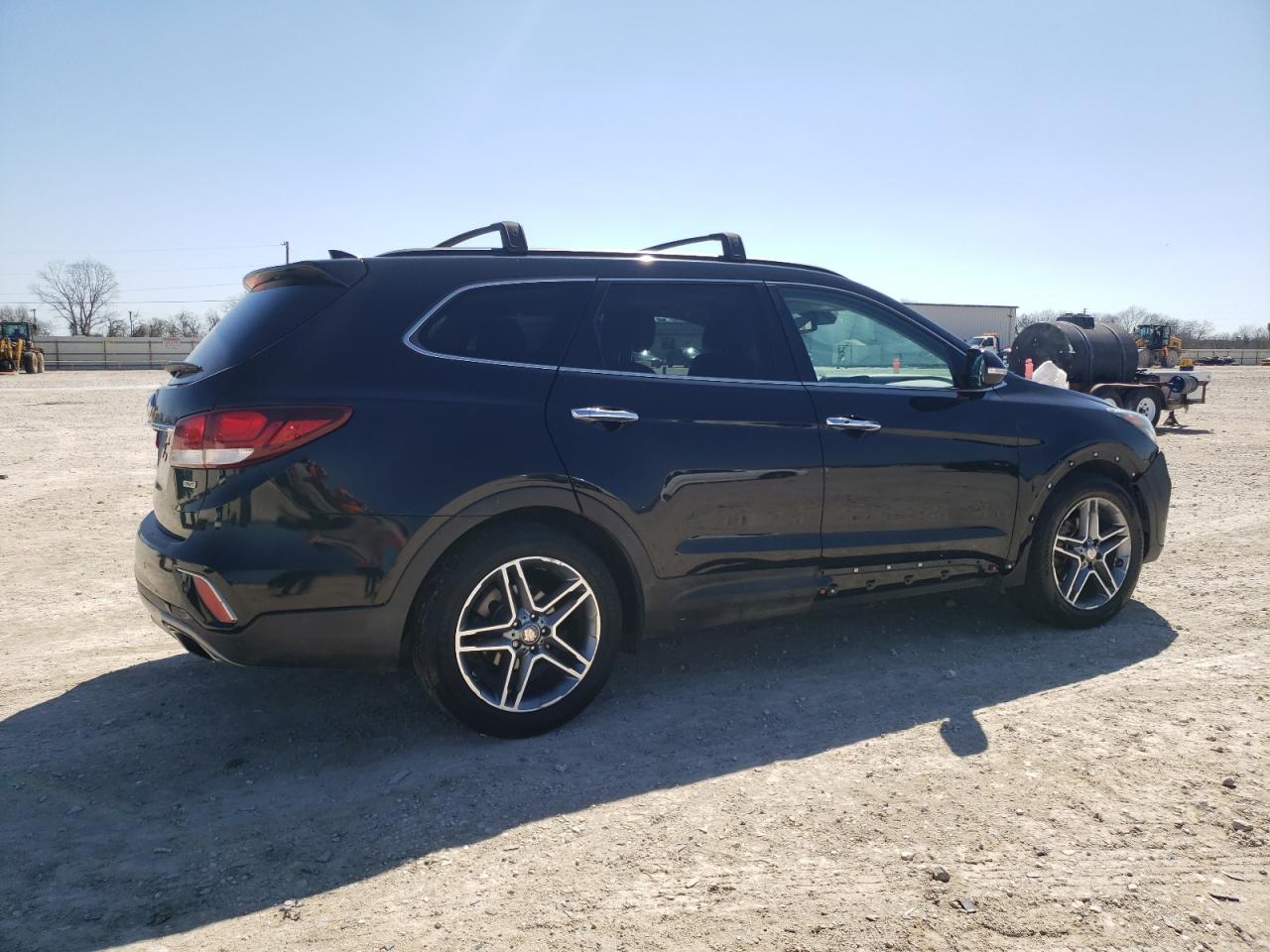 2017 HYUNDAI SANTA FE S - Image 3