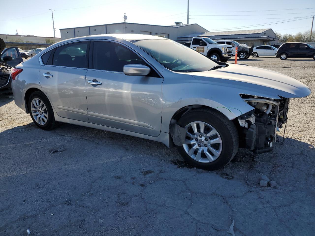 2016 NISSAN ALTIMA 2.5 - Фото 4