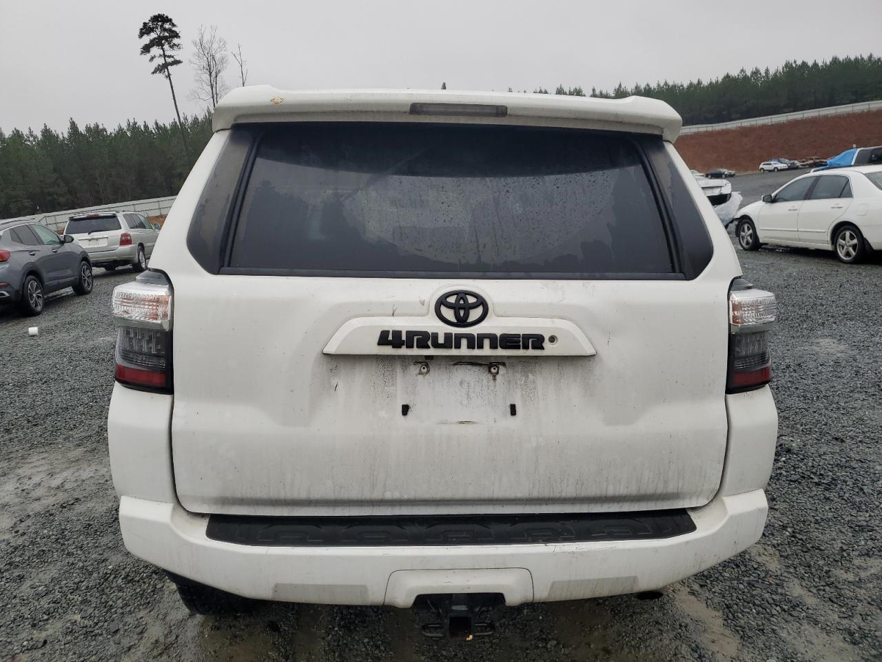 2018 TOYOTA 4RUNNER SR - Image 6