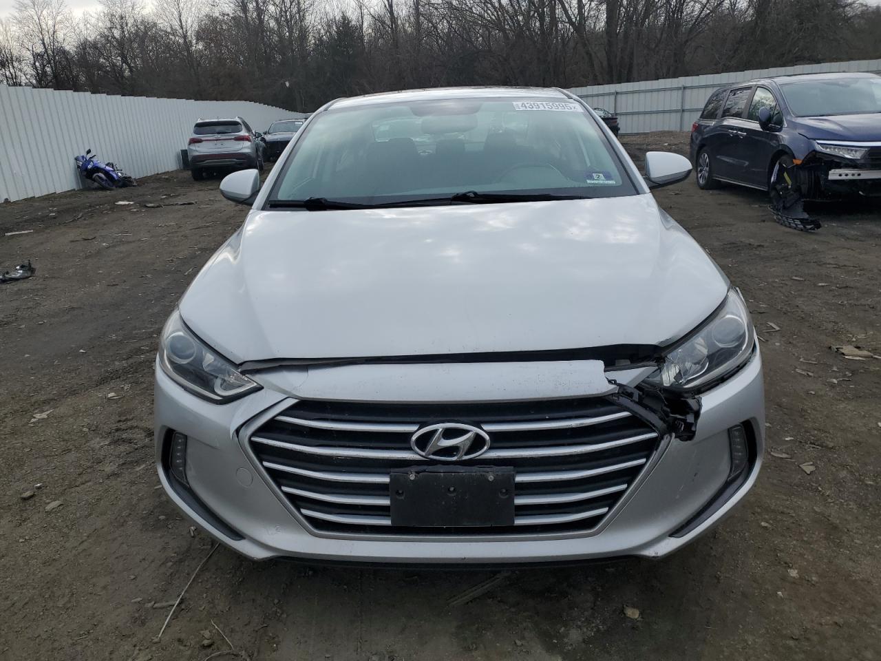 2017 HYUNDAI ELANTRA SE - Фото 5