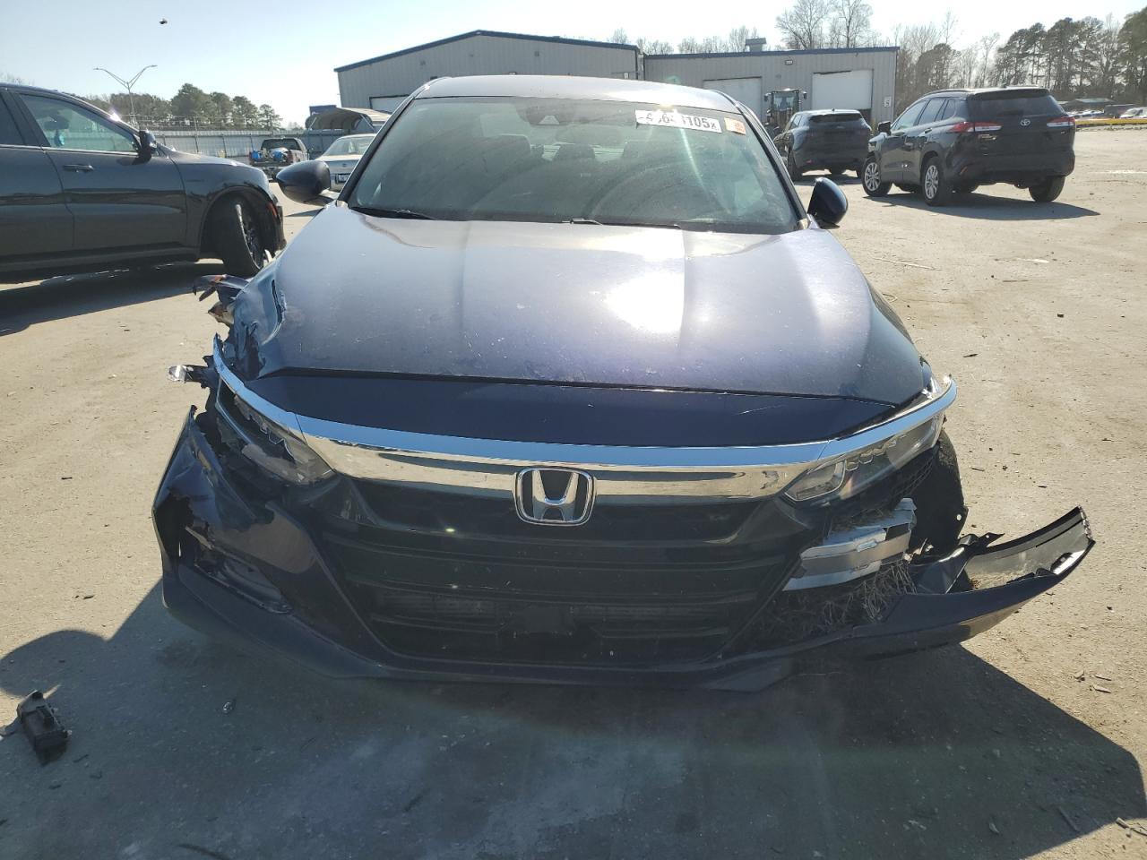 2018 HONDA ACCORD LX - Image 5