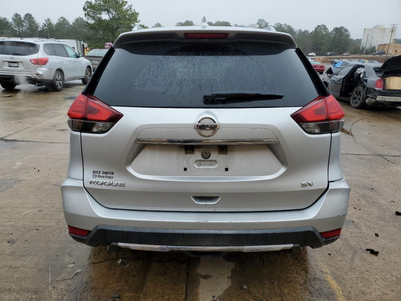 2017 NISSAN ROGUE S - Image 6