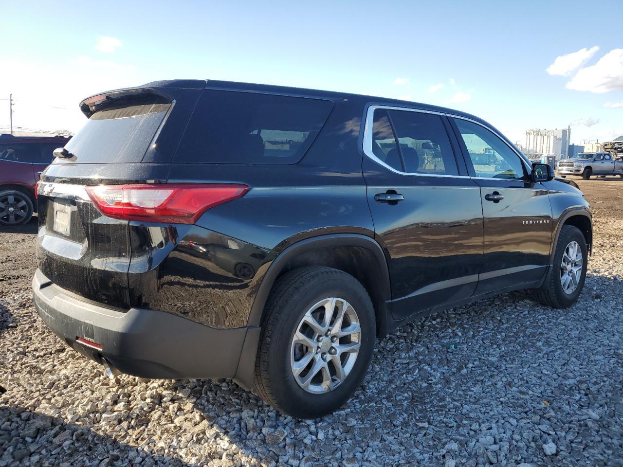 2018 CHEVROLET TRAVERSE L - Image 3