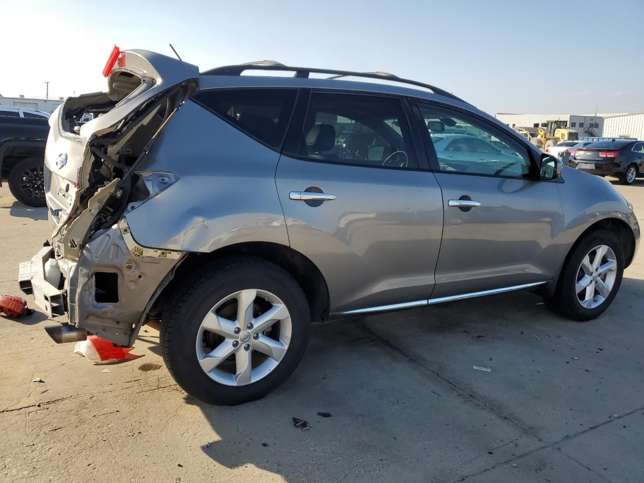 2010 NISSAN MURANO S - Image 3