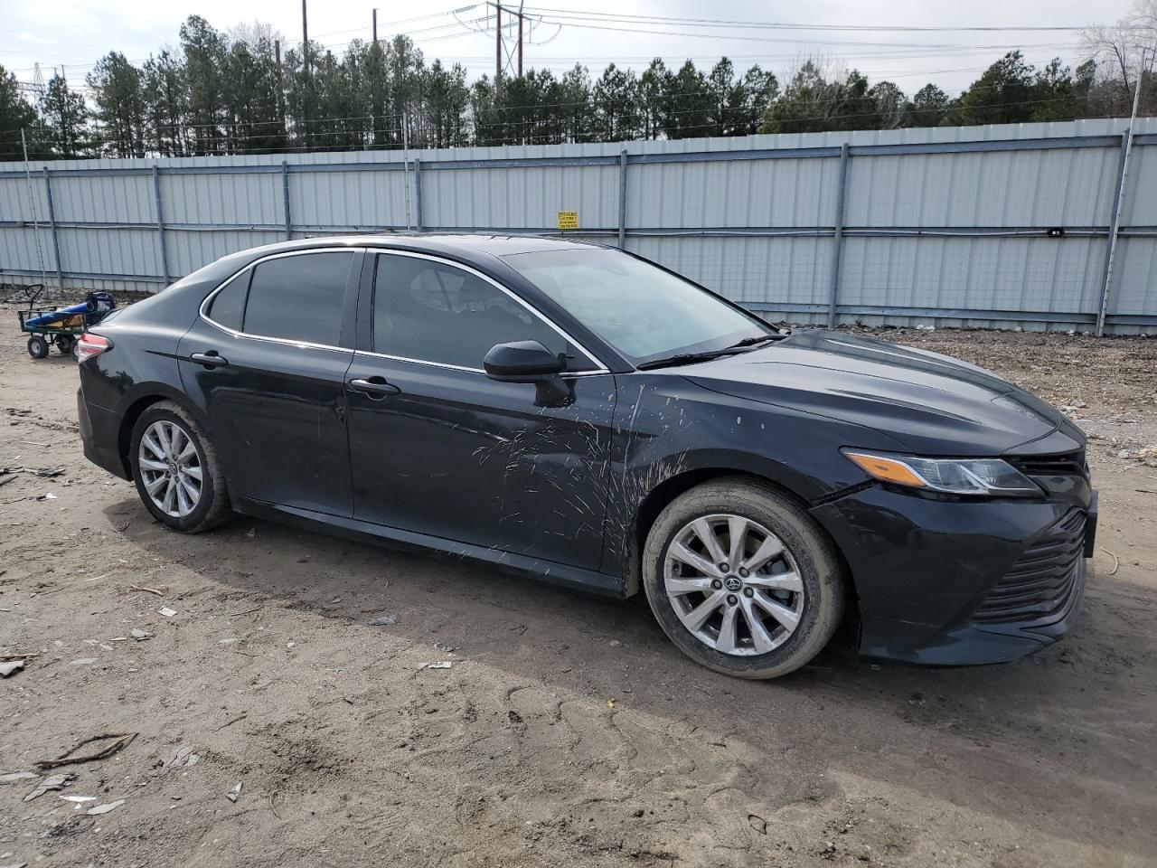 2020 TOYOTA CAMRY LE - Фото 4