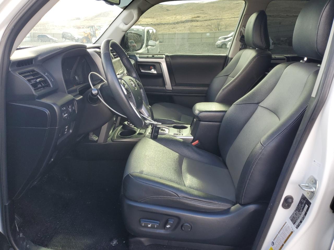 2020 TOYOTA 4RUNNER SR - Image 7