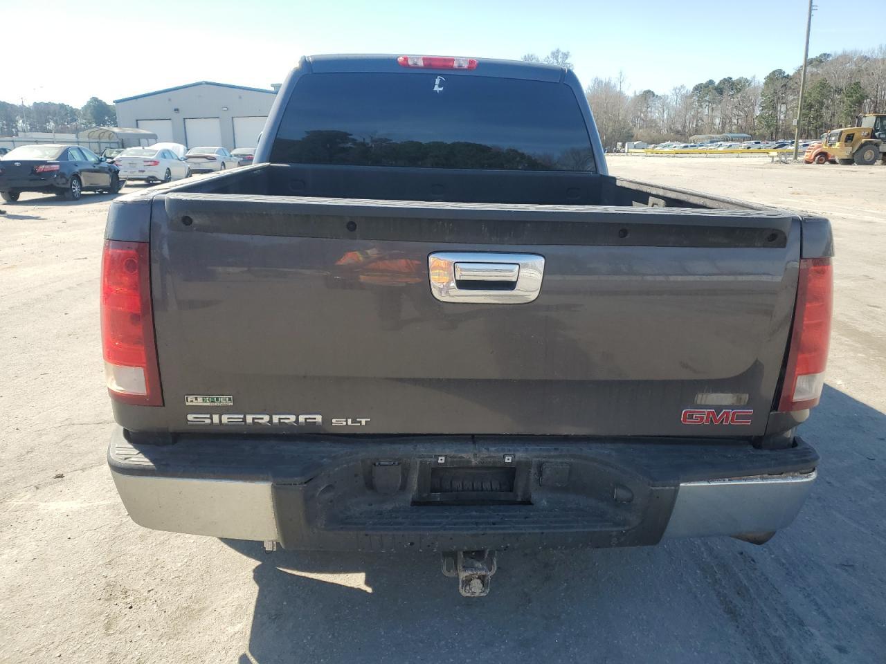 2011 GMC SIERRA K15 - Image 6