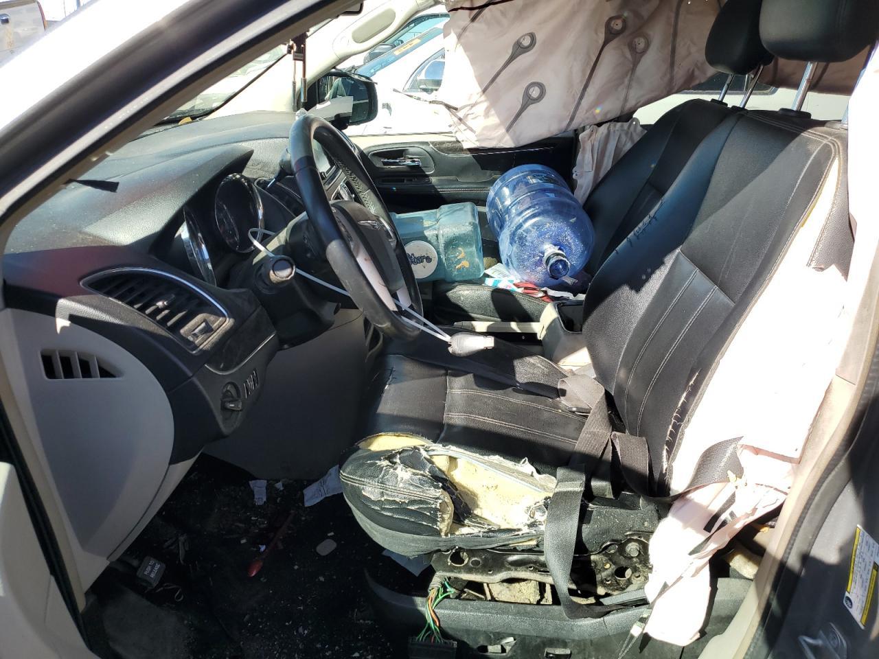 2014 CHRYSLER TOWN & COU - Фото 7